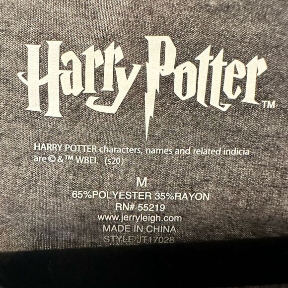 NWT Harry Potter Teens/Women’s Gray Short Sleeve e Graphic Tee Hogwarts - Size M - Picture 4 of 7